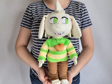 Load image into Gallery viewer, Custom Asriel plush