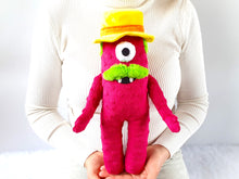 Load image into Gallery viewer, Handmade custom Muno´s Family plushies
