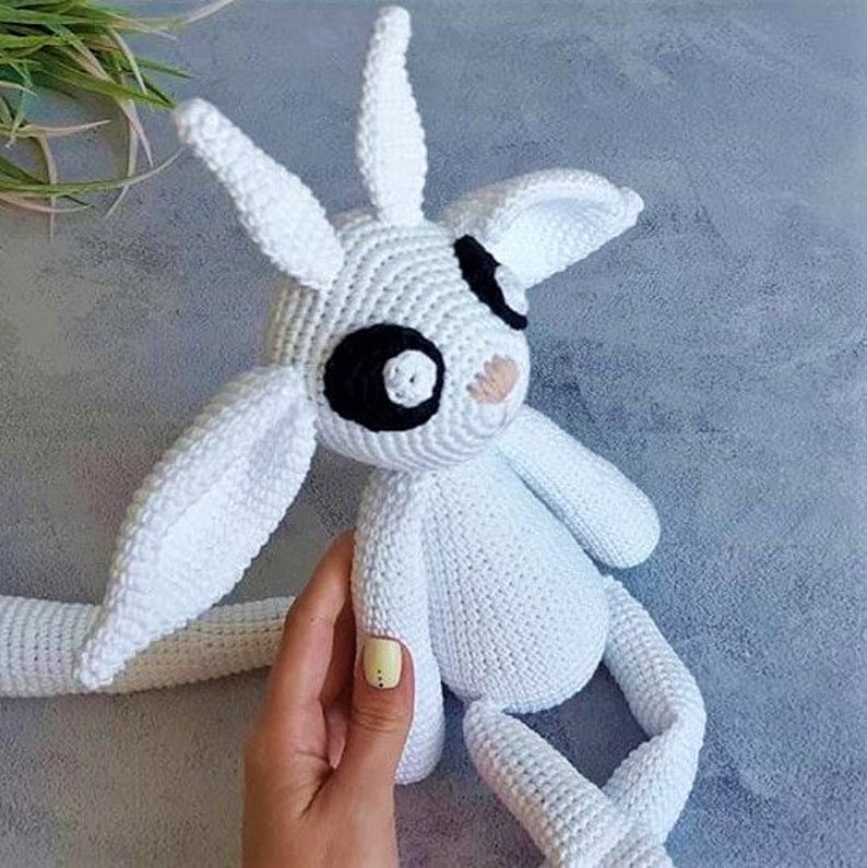 Crochet Ori and the blind forest